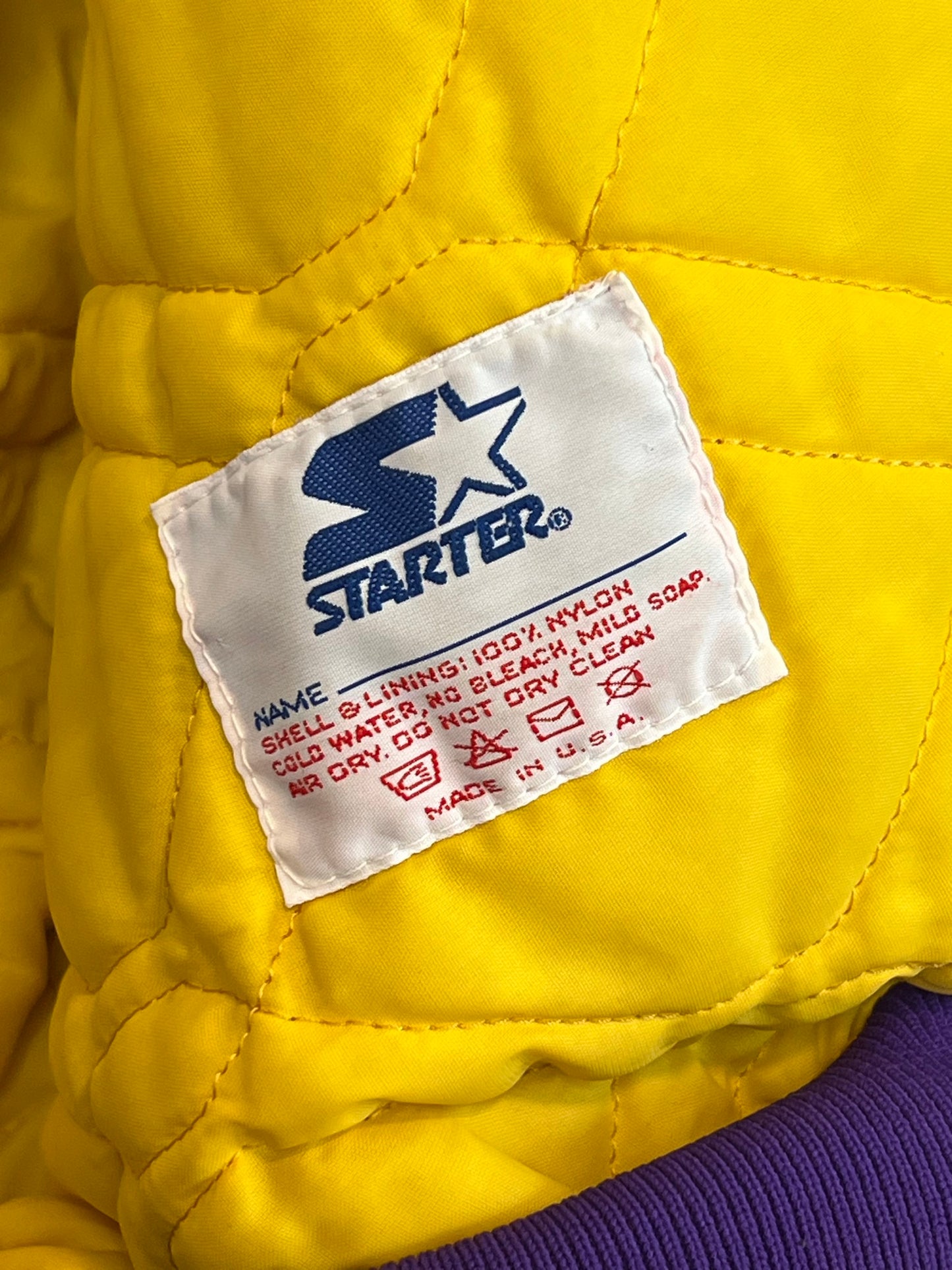 Starter Pro Line Minnesota Vikings NFL Satin Jacket - Size XL