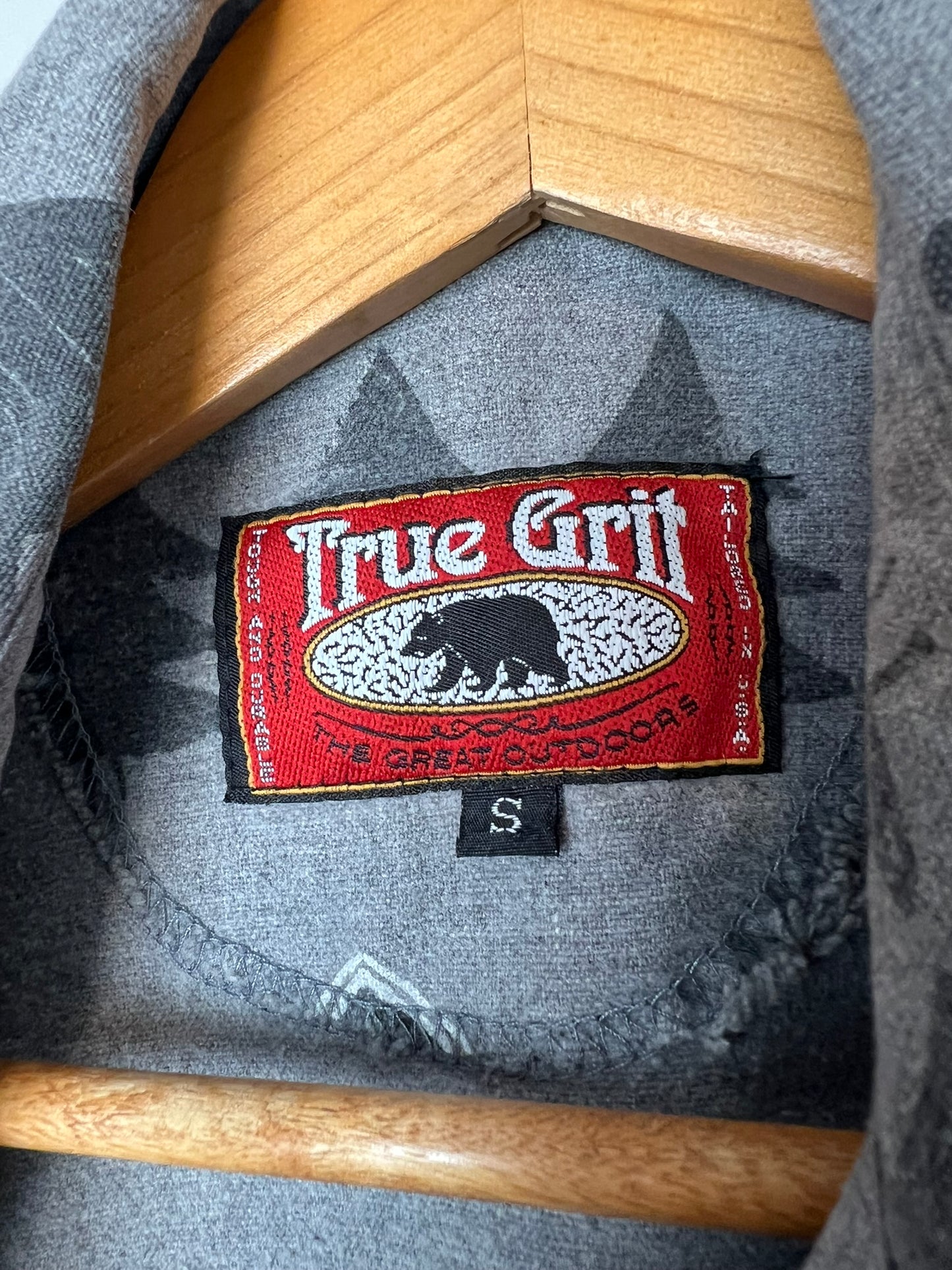 True Grit Outdoor Print Flannel with Moose and Mountains - S