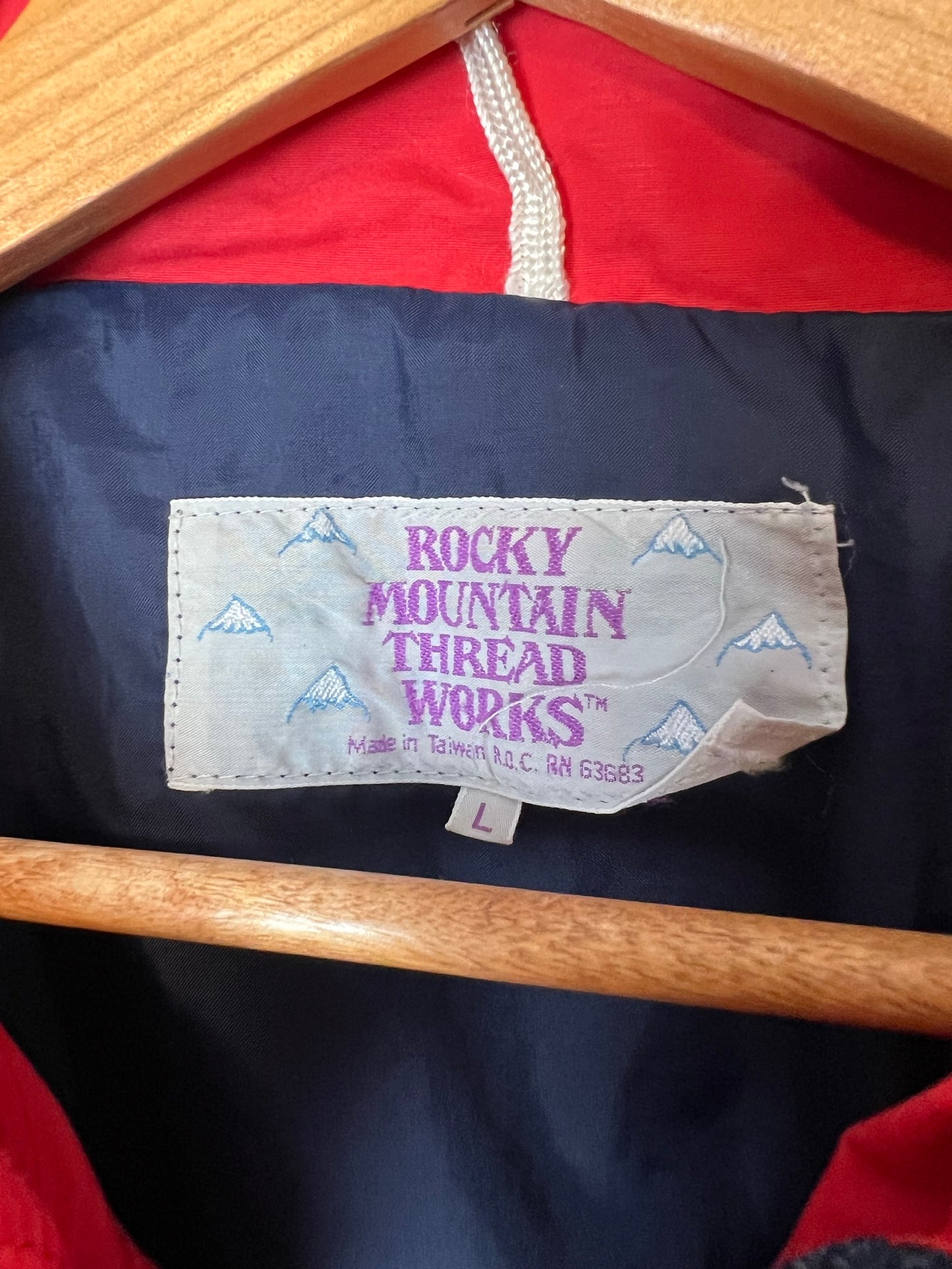 Rocky Mountain Thread Works Red Ski Jacket - Size L
