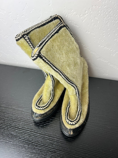 Faux Fur Winter Boots - Chartreuse 25cm