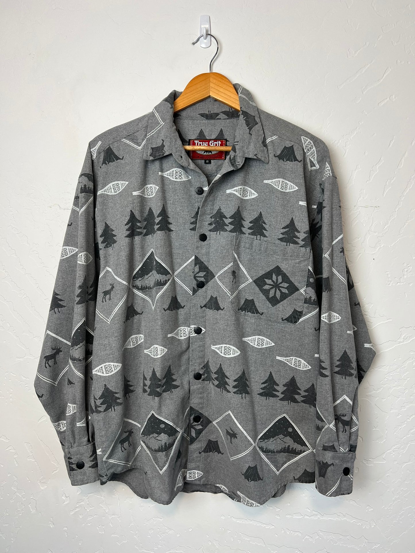 True Grit Outdoor Print Flannel with Moose and Mountains - S