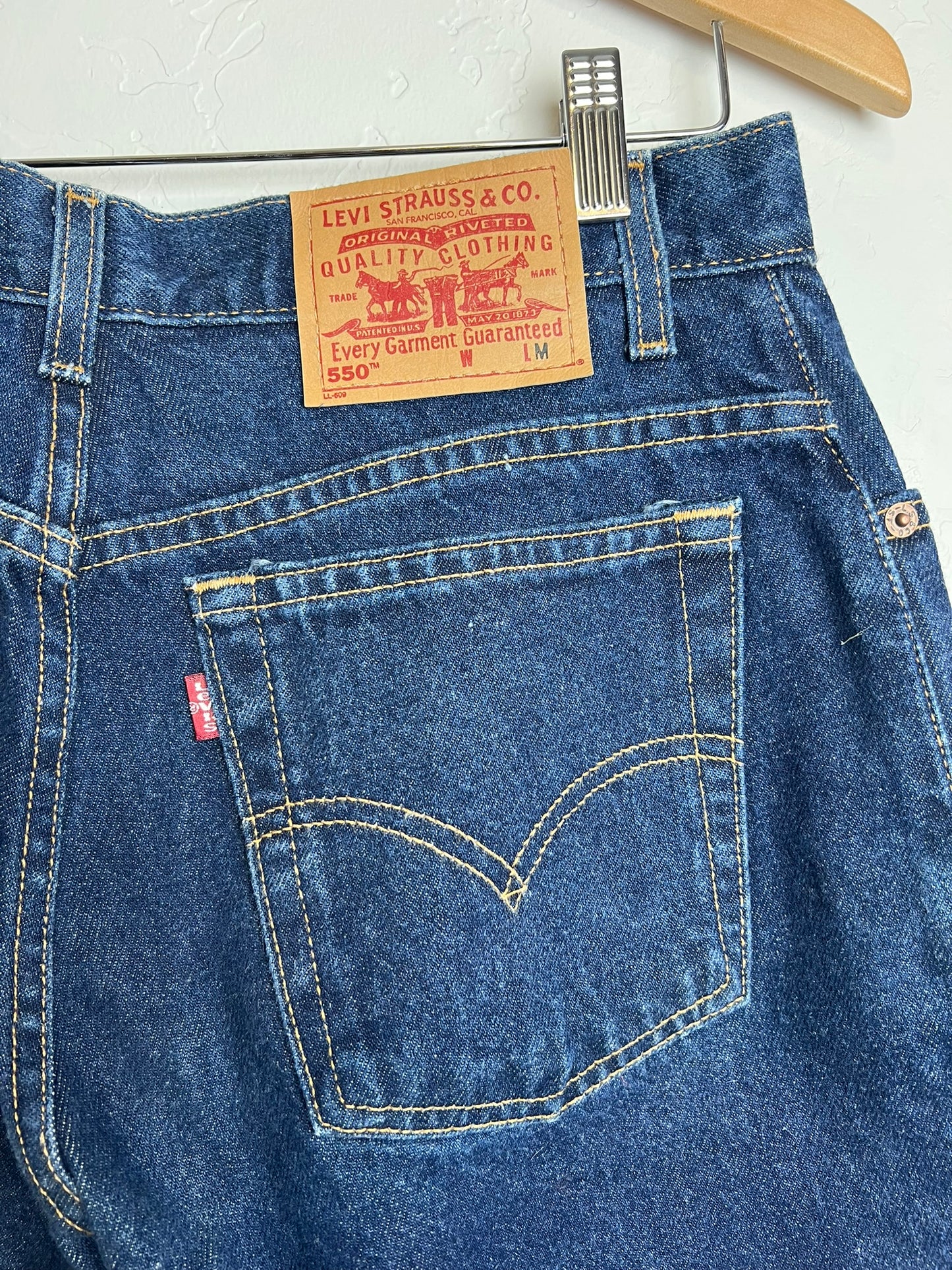 Levi's 550 High Waist Tapered Mom Jeans - W31