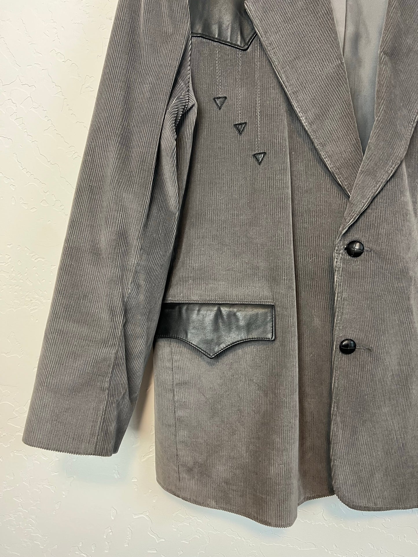 Pioneer Wear Grey Corduroy & Leather Western Blazer - Size 48