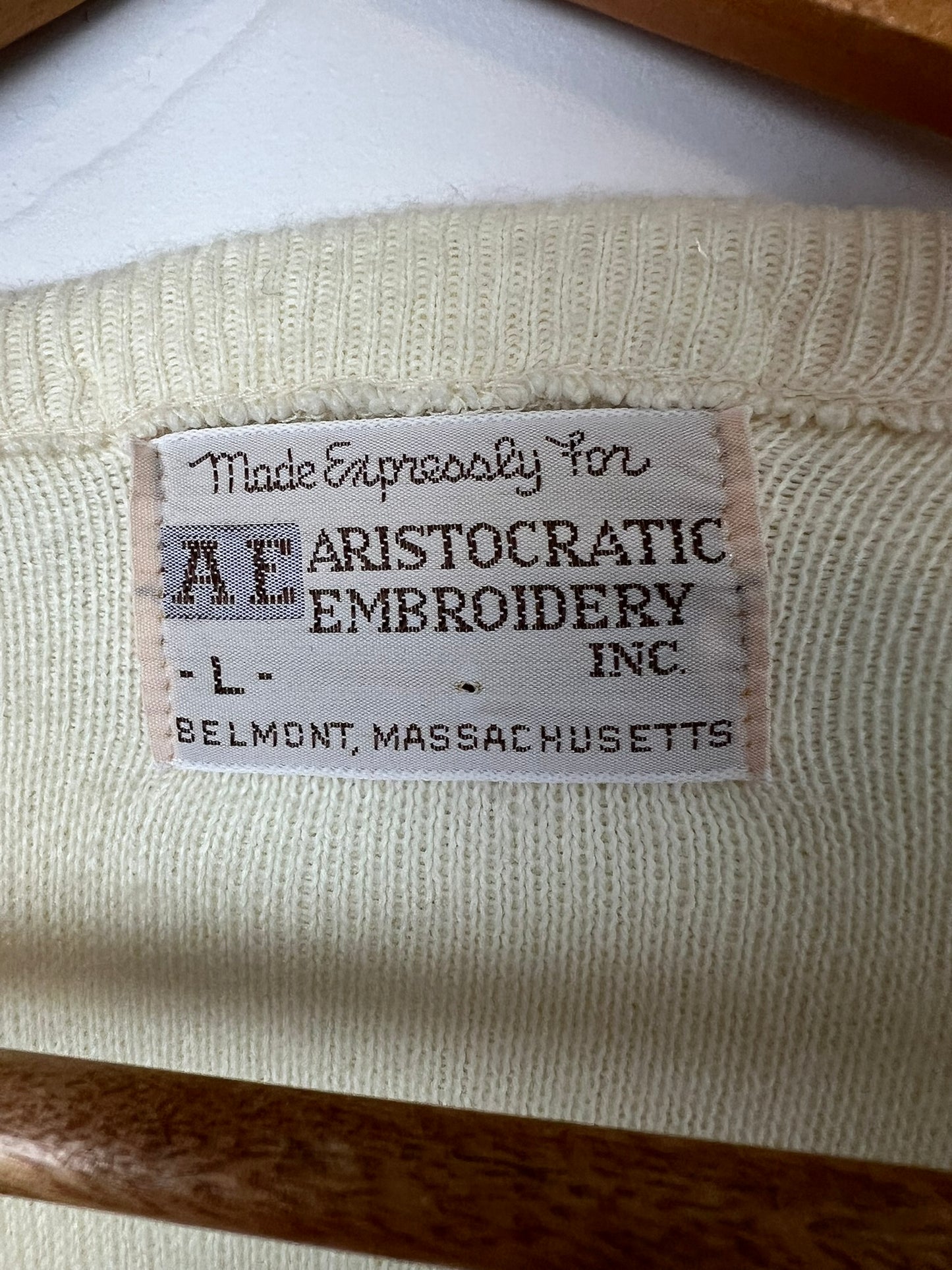 Harvey's Bristol Cream Embroidered V-Neck Sweater - L