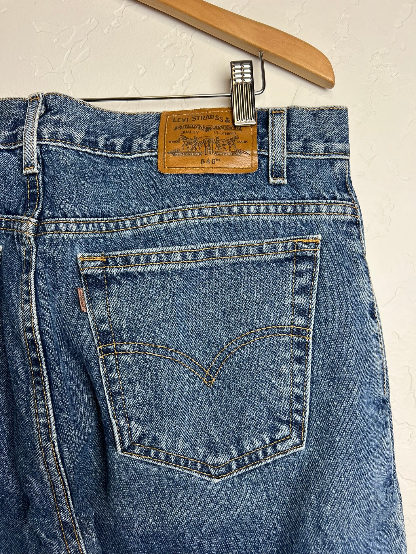 Levi's 540 Orange Tab Relaxed Jeans - W36