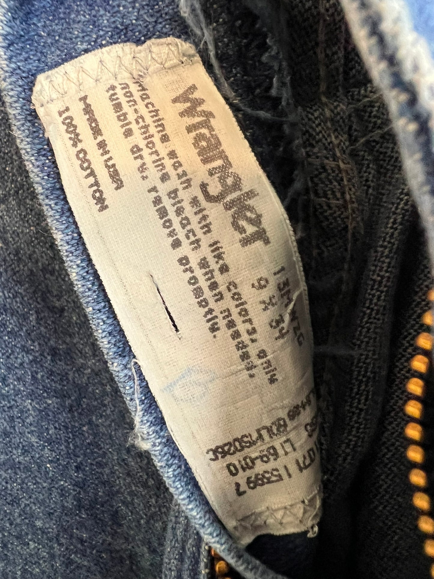 Wrangler High-Rise Cowboy Cut Jeans USA - W26