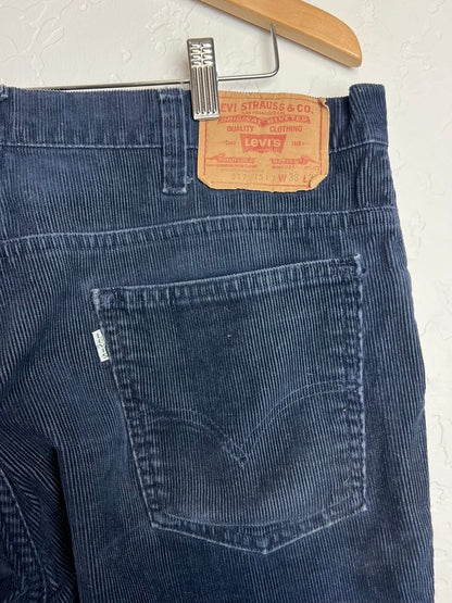 Levi's 517 Corduroy Bootcut Pants - W38