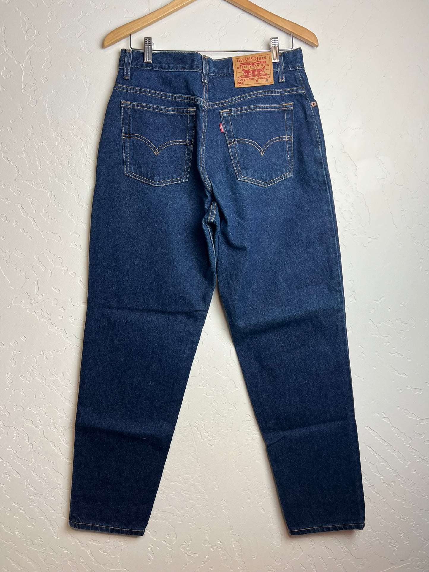 Levi's 550 High Waist Tapered Mom Jeans - W31