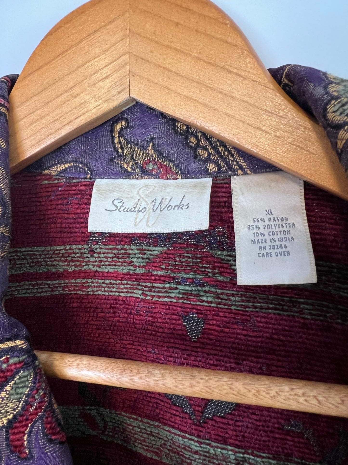 Studio Works Purple Paisley Tapestry Buttonup - Size XL