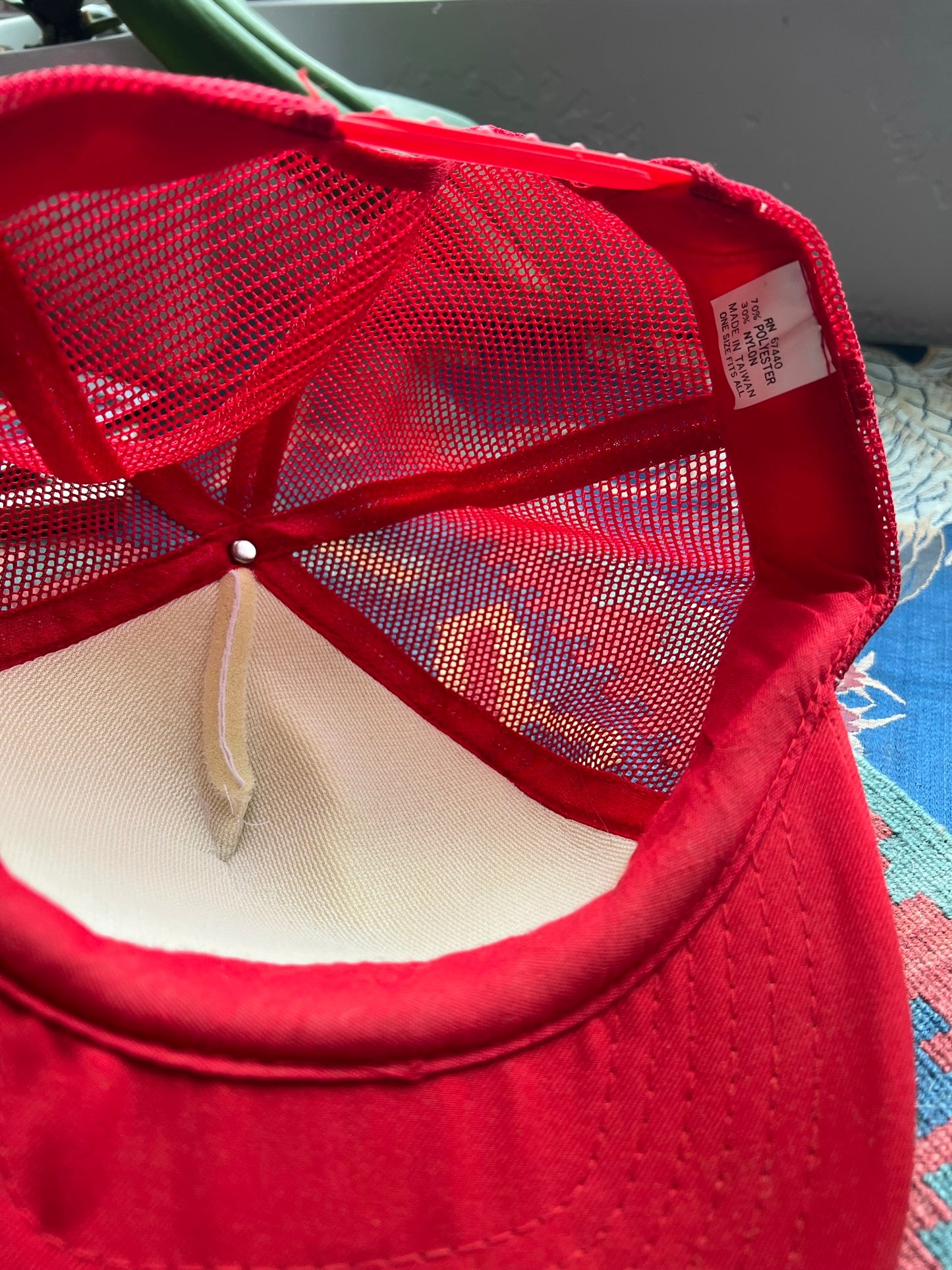 Vintage Maui Palm Tree Trucker Hat - Red & White Hawaiian Sunset