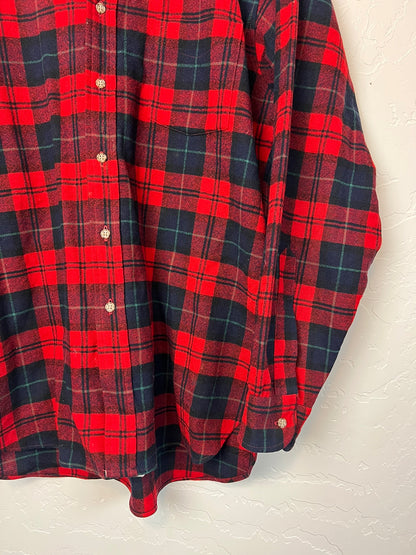 Pendleton Authentic Tartan Wool Flannel in Red and Black - L
