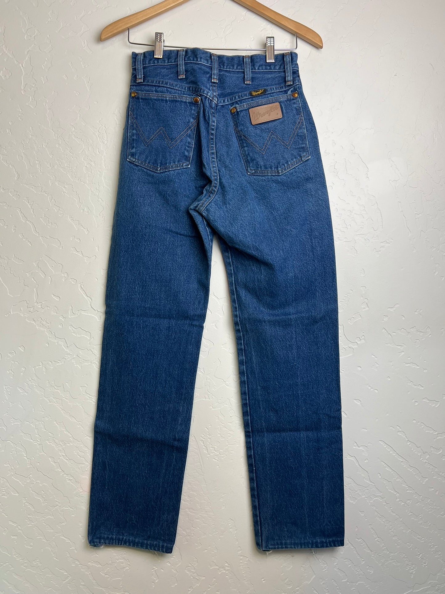 Wrangler High-Rise Cowboy Cut Jeans USA - W26