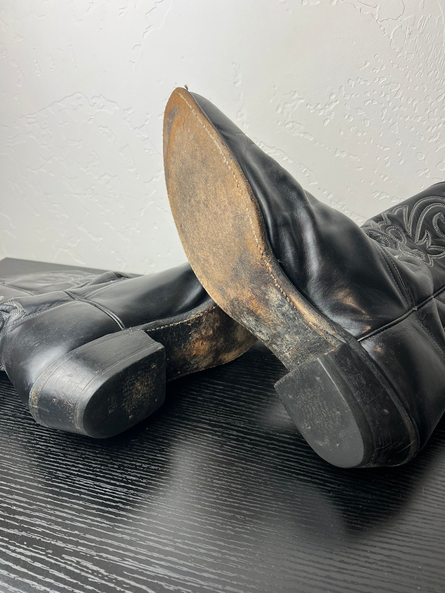 Justin Black Leather Cowboy Boots - 15 E