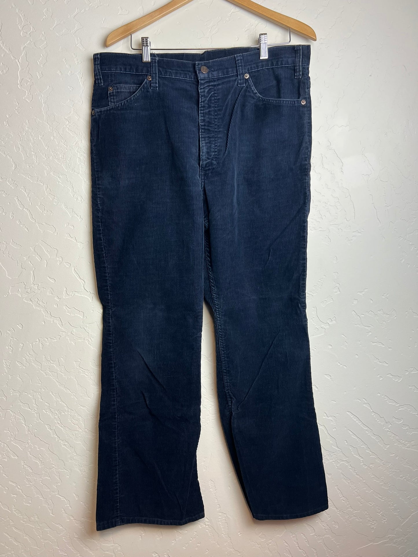Levi's 517 Corduroy Bootcut Pants - W38
