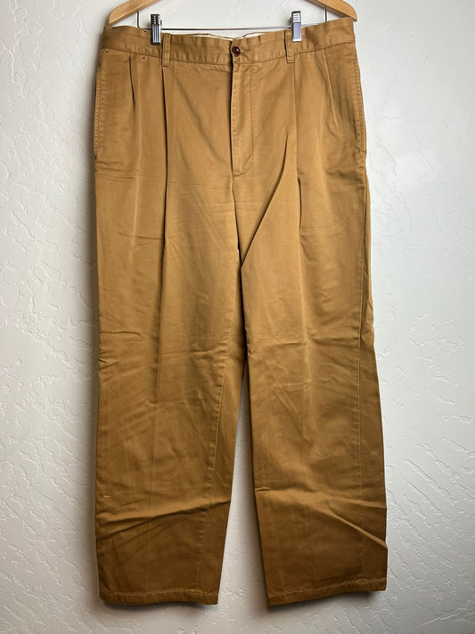 Filson Pleated Chino Trousers - 36
