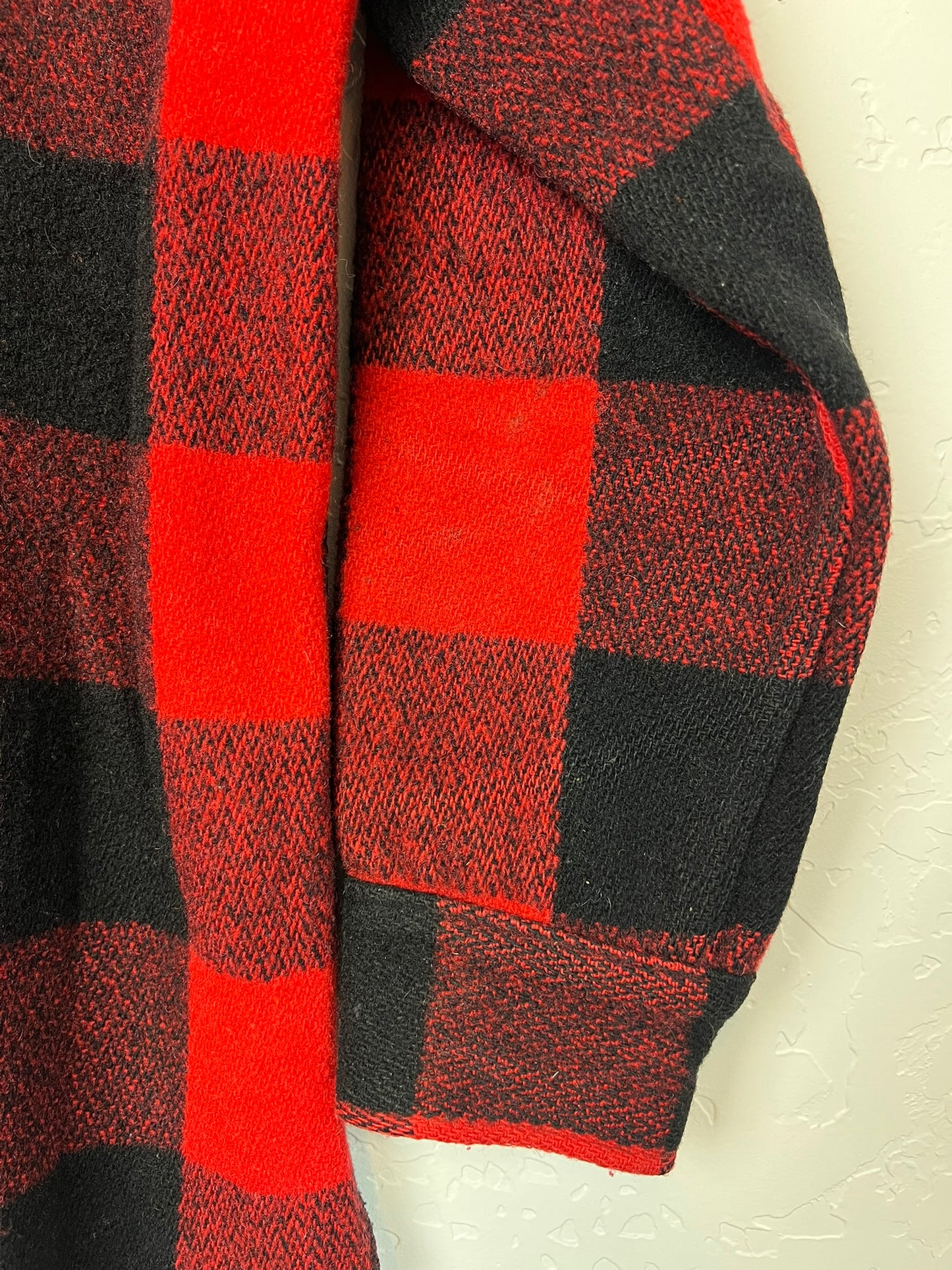 Woolrich Buffalo Plaid CPO Shirt-Jacket Red & Black - S