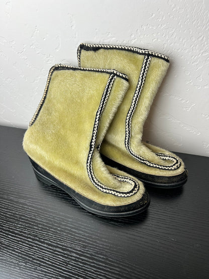 Faux Fur Winter Boots - Chartreuse 25cm