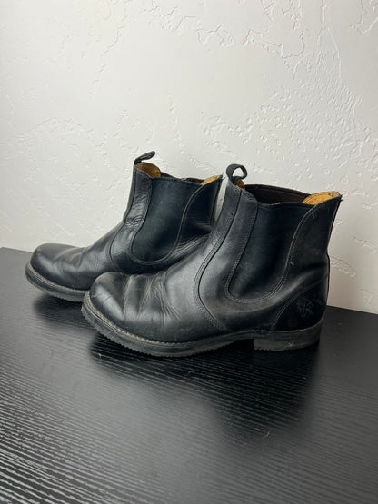 Black Leather Chelsea Boots - US 10