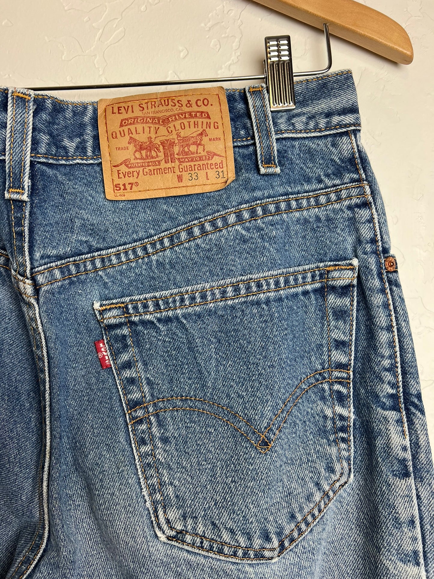 Levi's 517 Bootcut Jeans - W33