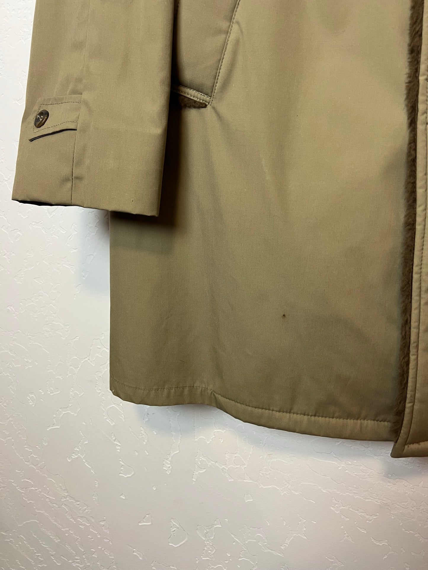 Lakeland Olive Trench Coat with Faux Fur Collar - Size 44 Long