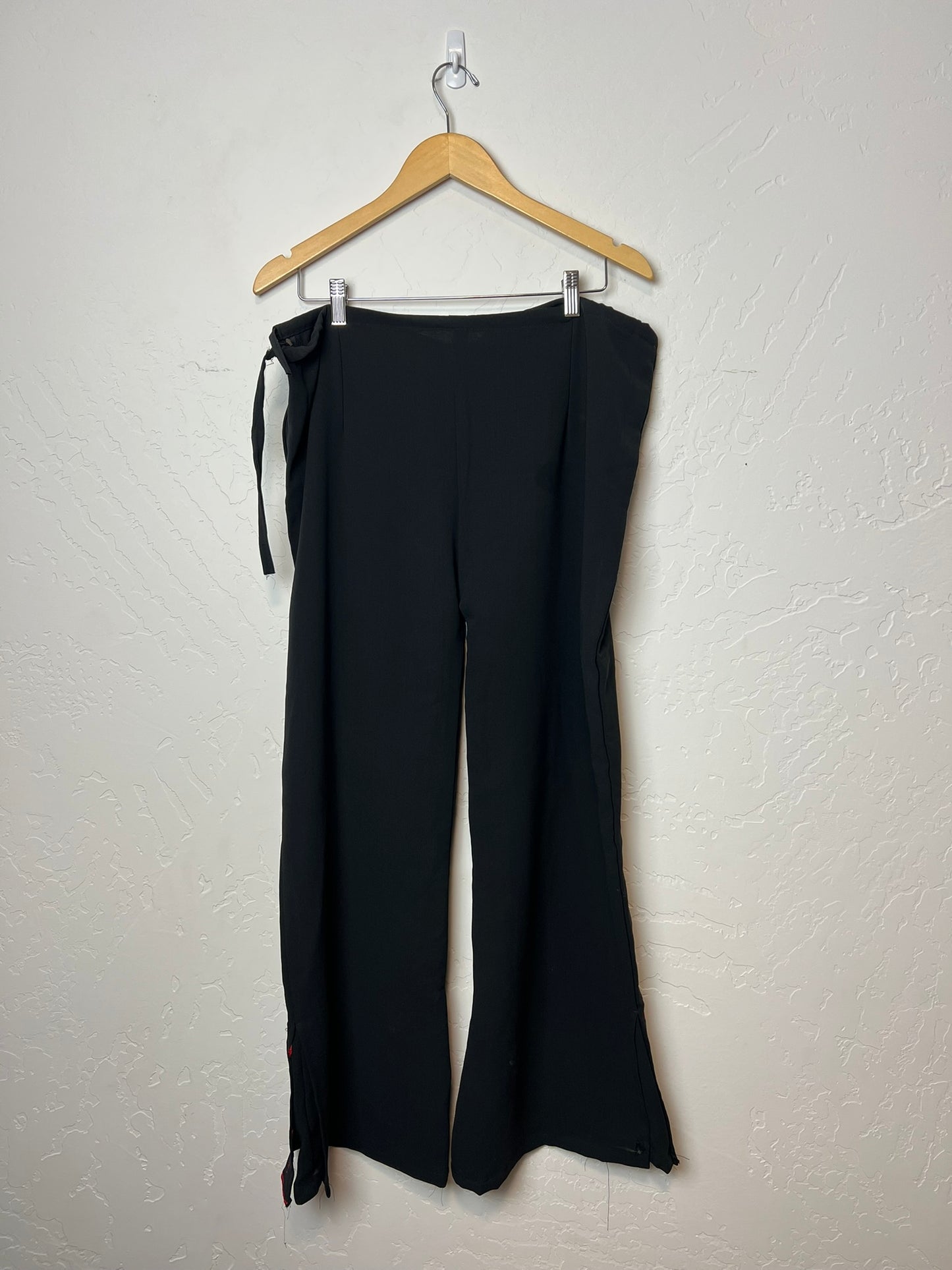 Black Crepe Embroidered Wide-Leg Trousers - L